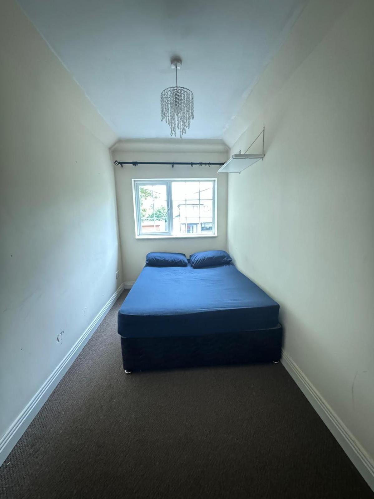 Nice Double Room Near Omni Shopping Dublin Extérieur photo